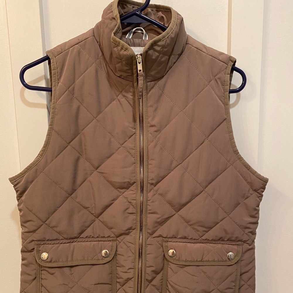 Light vest NWT